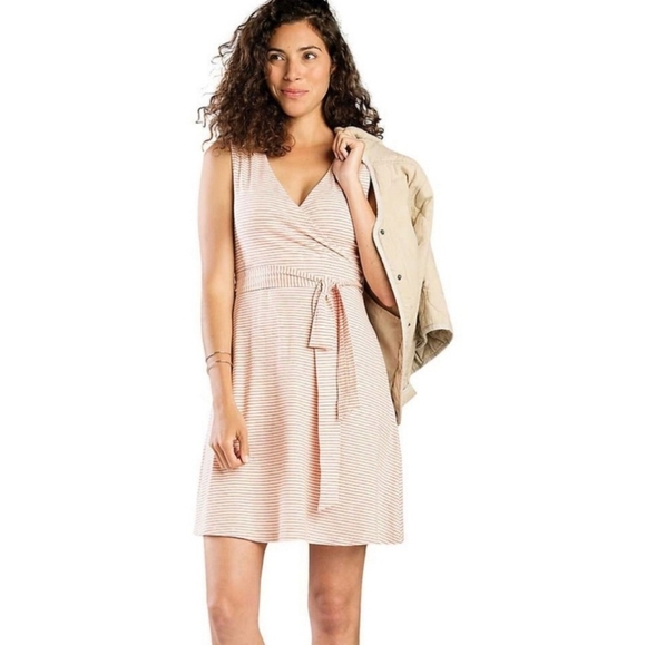 Toad&Co Dresses & Skirts - 88. New Toad & Co Faux Wrap Sleeveless Dress size Medium